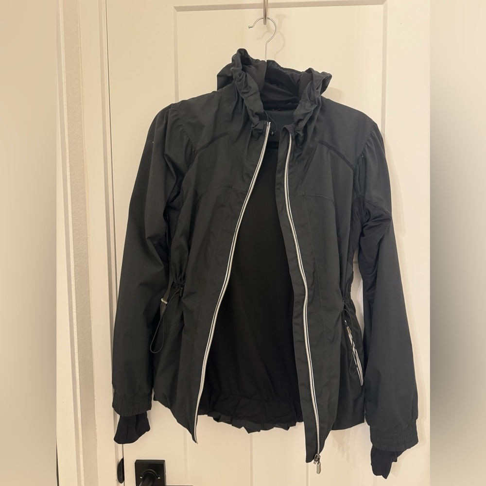 Lululemon Resolution Jacket, Black size 6